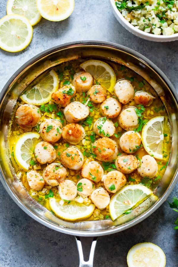 Scallops With Lemon Butter Sauce And Herbed Cauliflower Rice