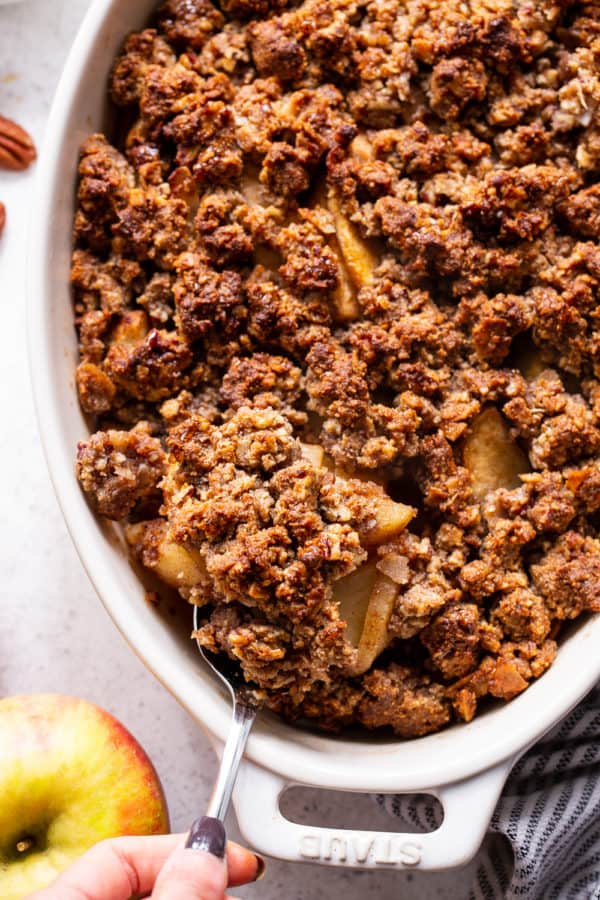 Paleo Maple Pecan Apple Crisp {Vegan} | Paleo Running Momma