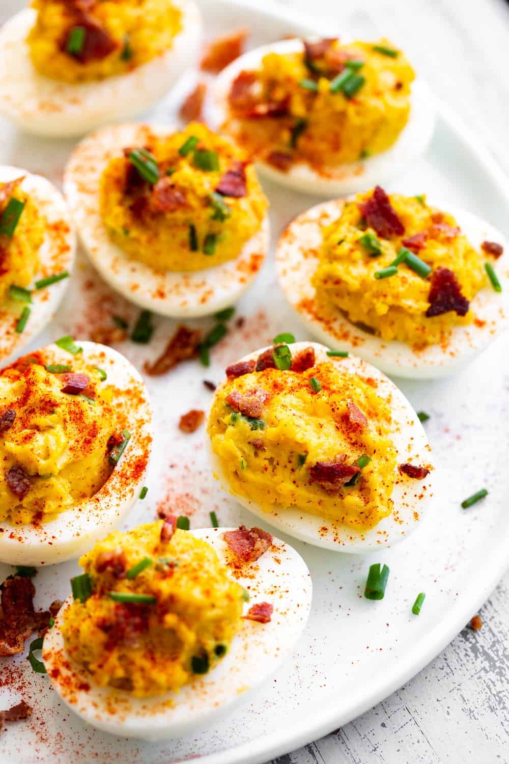 https://www.paleorunningmomma.com/wp-content/uploads/2015/06/bacon-deviled-eggs-1.jpg