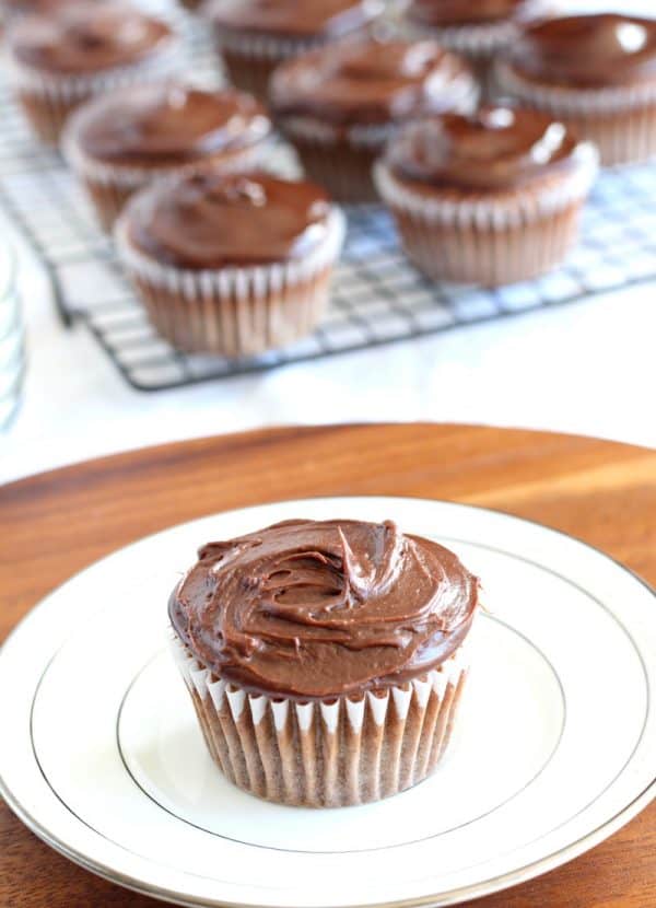 Paleo Vanilla Cupcakes With Rich Chocolate Ganache 