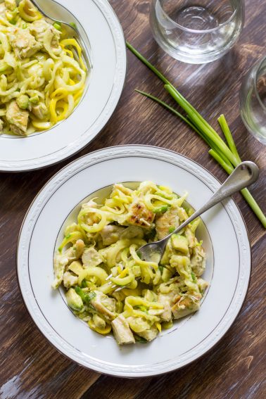 chicken-zucchini-pasta-with-creamy-lemon-garlic-sauce-video