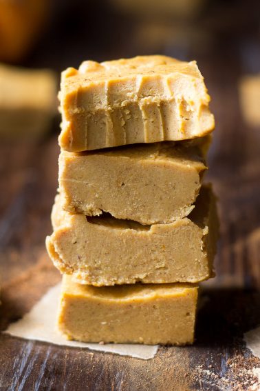 Pumpkin Spice Fudge {Paleo & Vegan} - The Paleo Running Momma