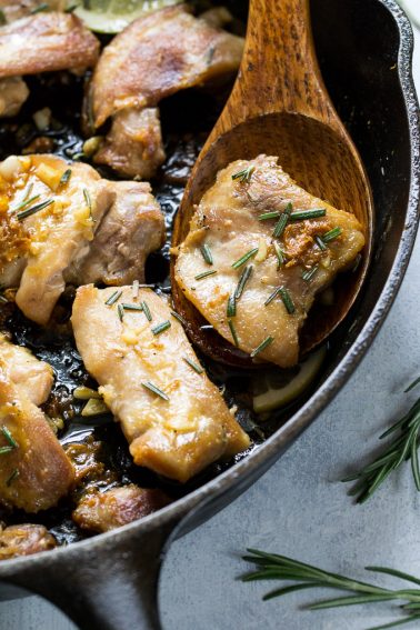 Easy Lemon Garlic Chicken Thighs Paleo And Whole30 The Paleo Running Momma 6496