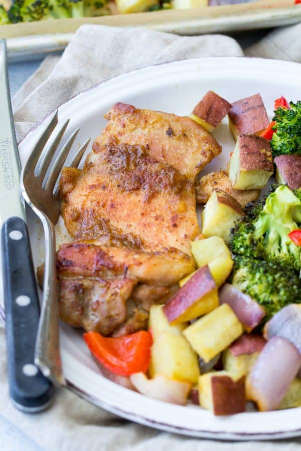 30 Minute Sheet Pan Chicken with Veggies {Paleo & Whole30}