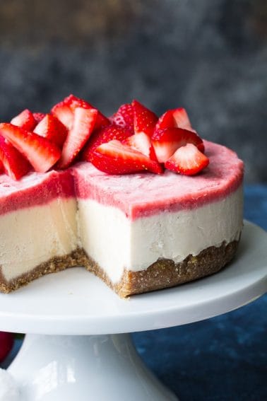 No-Bake Lemon Strawberry Paleo & Vegan Cheesecake {GF, DF} - The Paleo ...