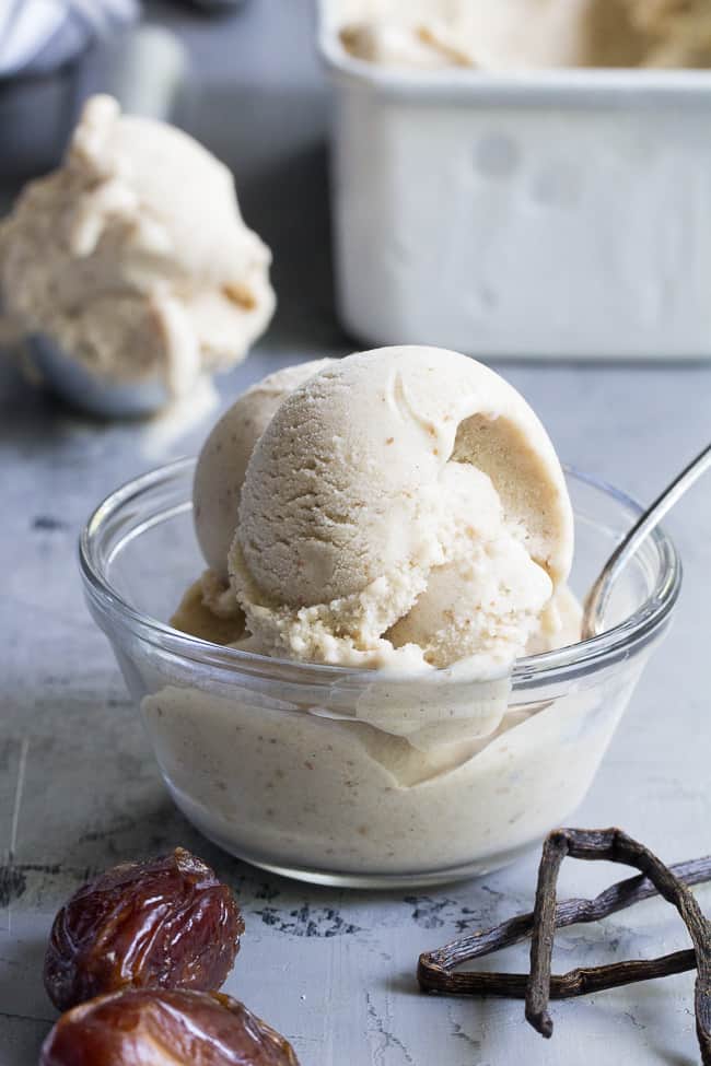https://www.paleorunningmomma.com/wp-content/uploads/2017/07/vanilla-bean-ice-cream-10.jpg