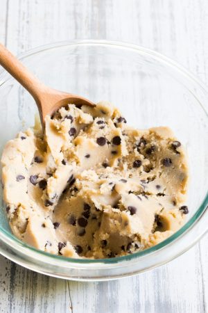 Best Paleo Edible Cookie Dough {GF, DF, Vegan} - The Paleo Running Momma