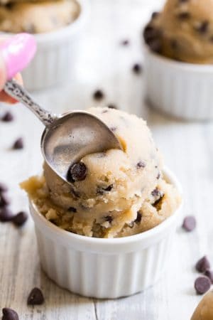 Best Paleo Edible Cookie Dough {GF, DF, Vegan} - The Paleo Running Momma