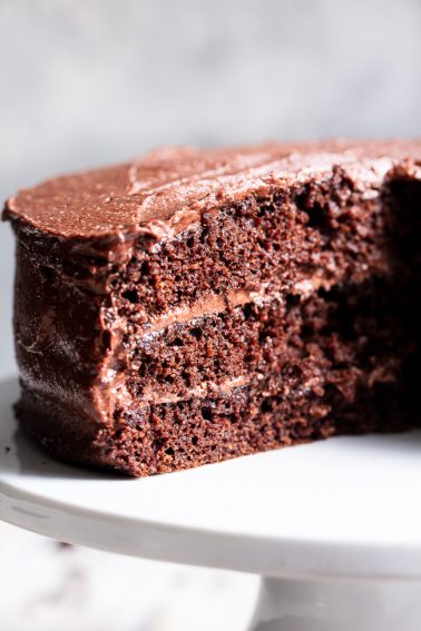 Paleo Chocolate Cake with Chocolate 