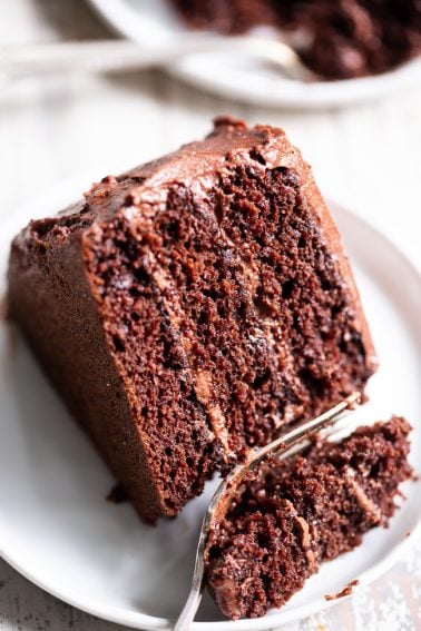 Paleo Chocolate Cake With Chocolate 