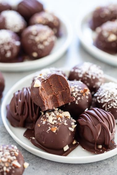 Double Chocolate Truffles {Paleo, Vegan} - The Paleo Running Momma