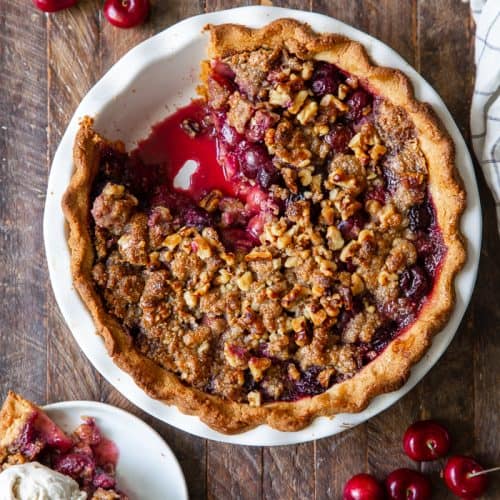 Cherry Crumble Pie {Paleo, Gluten-Free} - The Paleo Running Momma