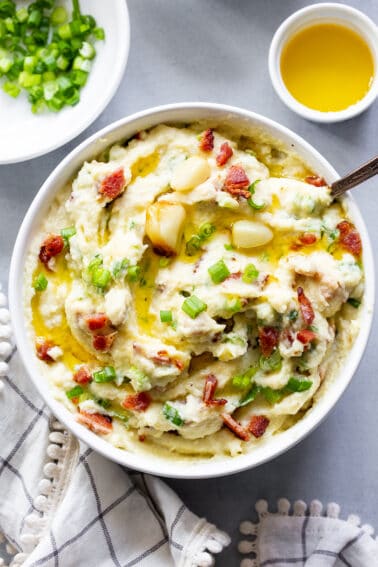 Roasted Garlic Mashed Cauliflower with Bacon {Paleo, Keto, Whole30}