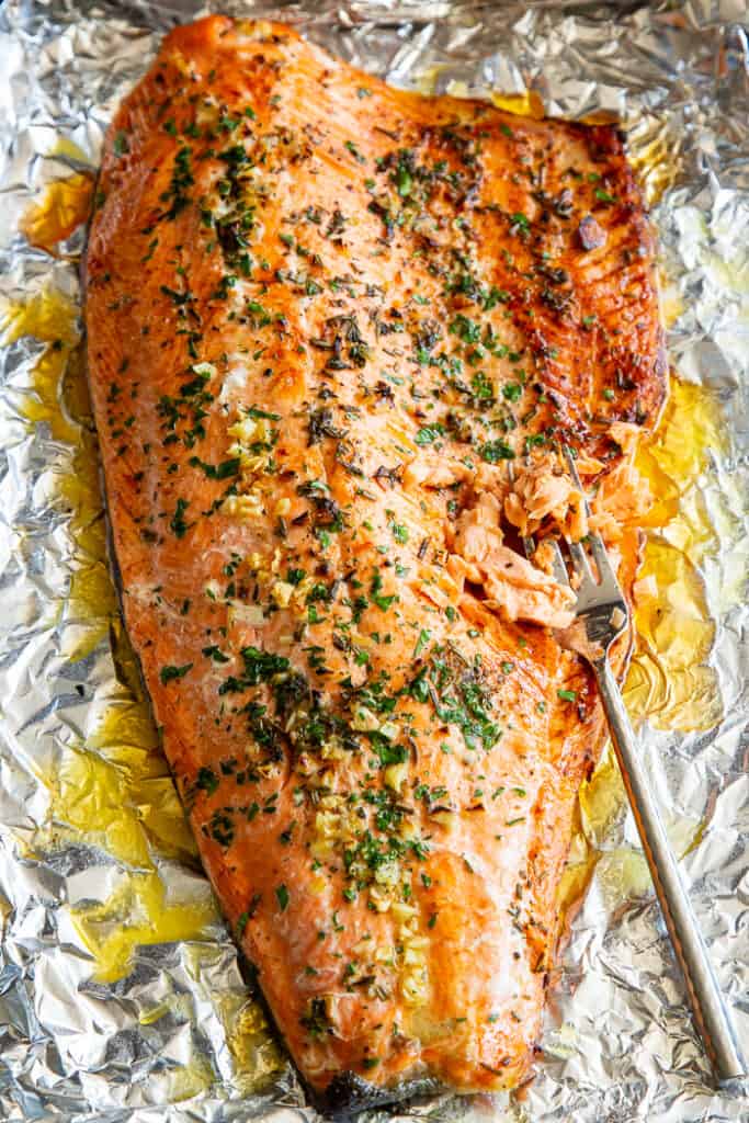 Baked Salmon in Foil with Garlic, Rosemary and Thyme {Whole30, Keto}