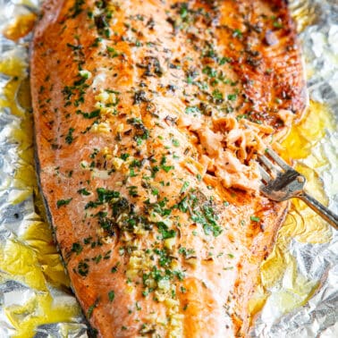 Baked Salmon in Foil with Garlic, Rosemary and Thyme {Whole30, Keto}