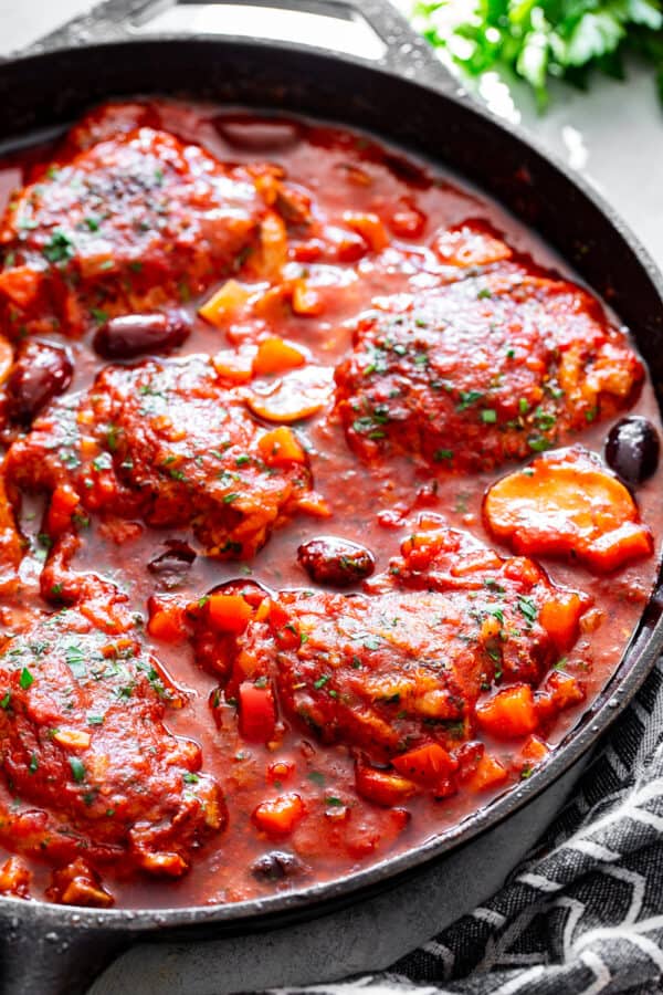 One Skillet Chicken Cacciatore {Paleo, Whole30}