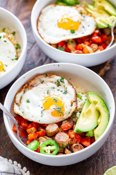 Breakfast Burrito Bowls {Whole30, Keto} - The Paleo Running Momma