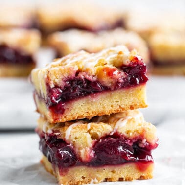 Paleo Cherry Pie Bars - The Paleo Running Momma