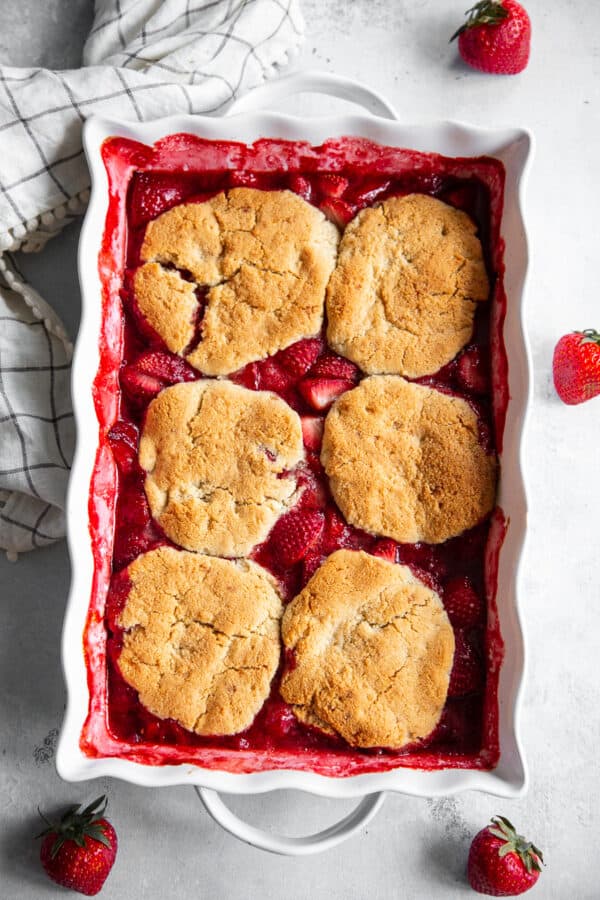 Strawberry Cobbler {Paleo, Vegan} - The Paleo Running Momma