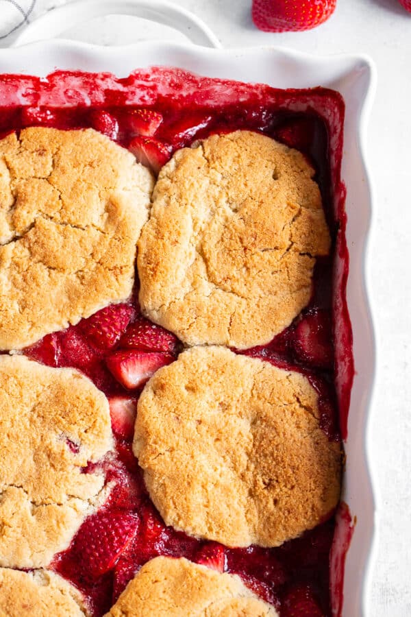 Strawberry Cobbler {Paleo, Vegan} - The Paleo Running Momma