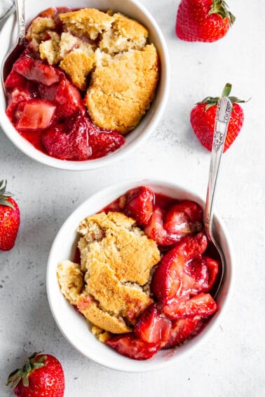 Strawberry Cobbler {Paleo, Vegan} - The Paleo Running Momma