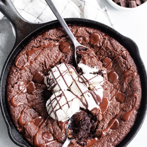 Oatmeal Chocolate Chip Cast Iron Skillet Cookie Recipe - About a Mom