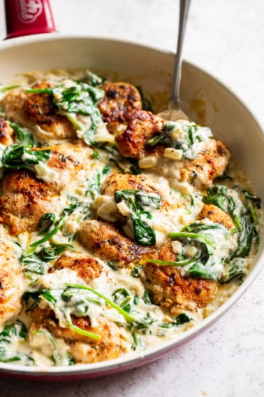 One Skillet Creamed Spinach Chicken {Whole30, Keto}