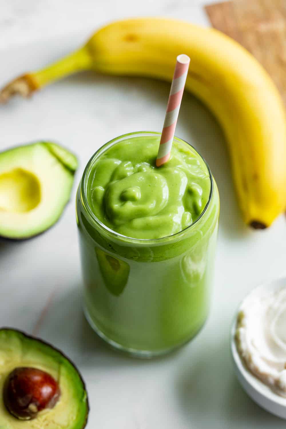 Creamy Avocado Green Smoothie {Paleo, Vegan Option} -