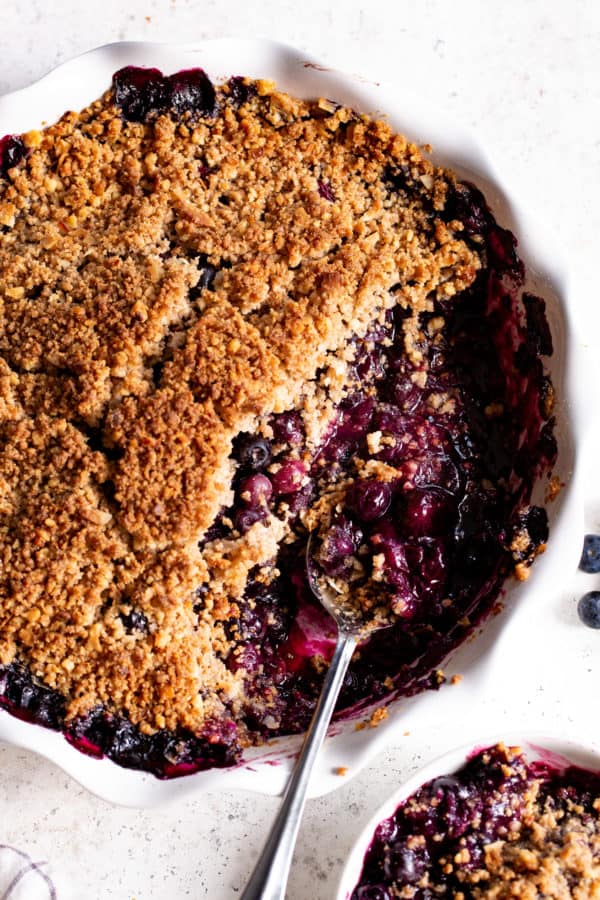 Paleo Blueberry Crisp {Vegan} - The Paleo Running Momma