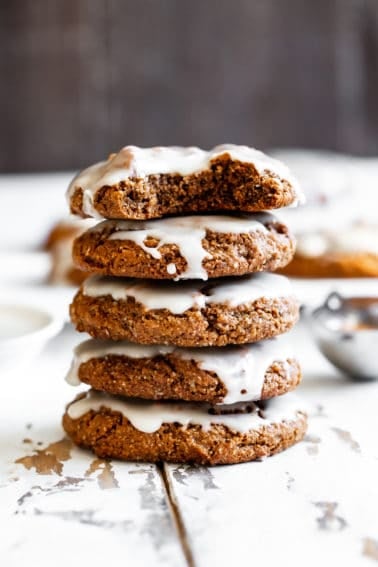 Iced Gingerbread Cookies {Paleo, Vegan}